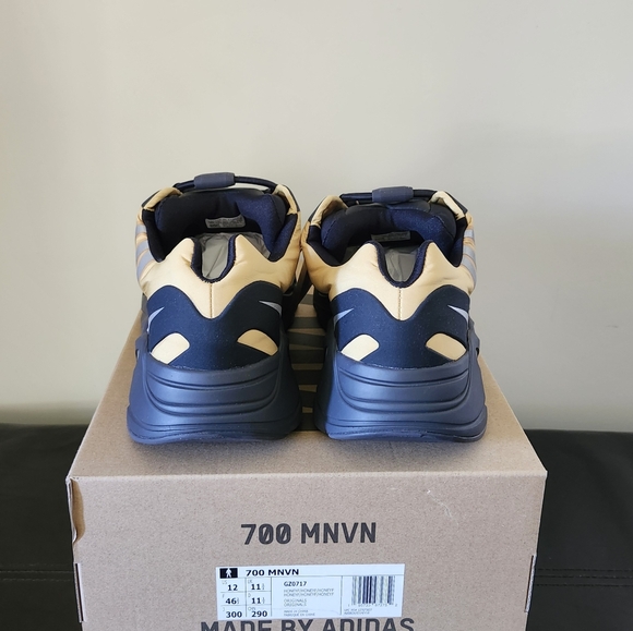 Adidas Yeezy 700 " Honeydew " MNVN Shoes - Picture 4 of 11